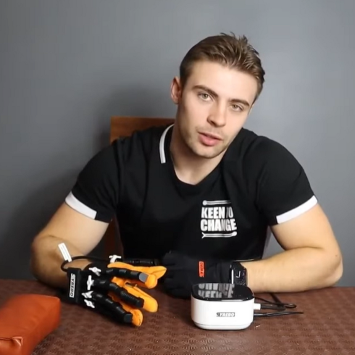NexStretch Soothix Robotic Hand Gloves